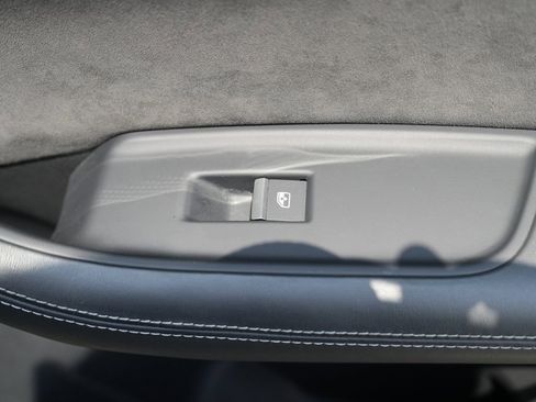 Used 2022 Audi SQ8 Prestige w/ Prestige Package image 37