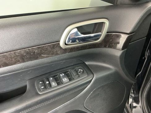 Used 2013 Jeep Grand Cherokee Laredo AWD/4WD image 13