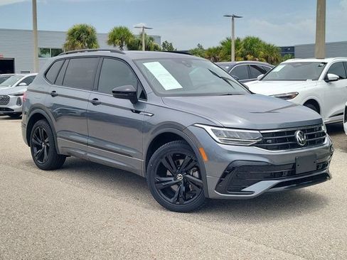 Used 2024 Volkswagen Tiguan SE R-Line AWD/4WD image 35