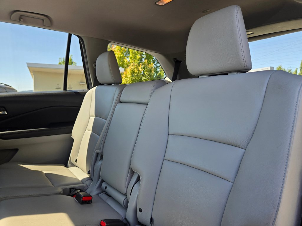 Used 2018 Honda Pilot EX-L image 18