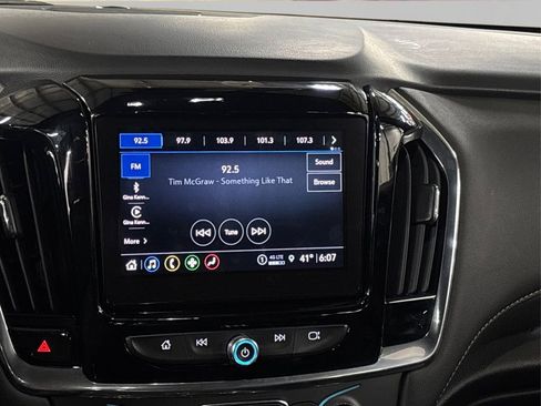 Used 2023 Chevrolet Traverse LT w/ Midnight/Sport Edition image 19