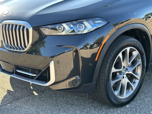 Certified 2024 BMW X5 xDrive40i w/ Premium Package AWD/4WD image 13