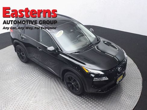 Used 2023 Nissan Rogue SV w/ SV Premium B Package AWD/4WD image 3