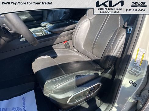 Used 2022 Jeep Wagoneer Series III image 12