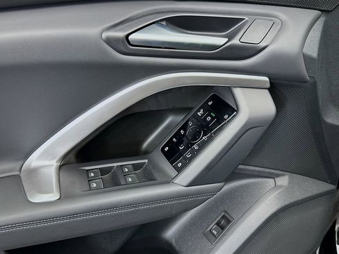 Used 2025 Audi Q5 Premium Plus image 23