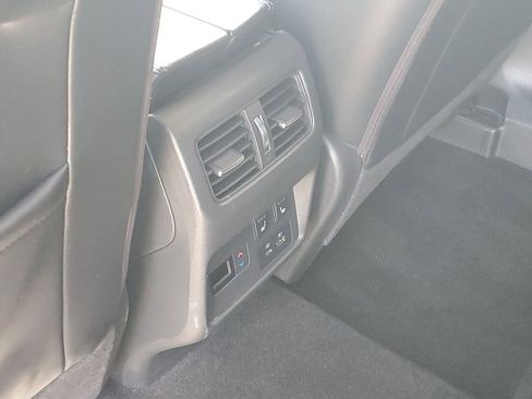 Used 2021 Nissan Rogue Platinum image 15