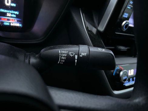 Used 2021 Toyota Corolla LE image 20