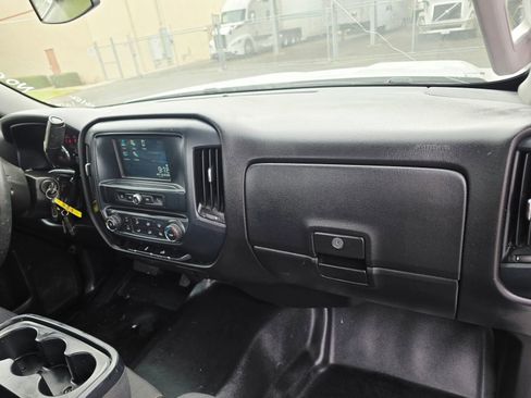 Used 2018 GMC Sierra 1500 2WD Regular Cab image 23