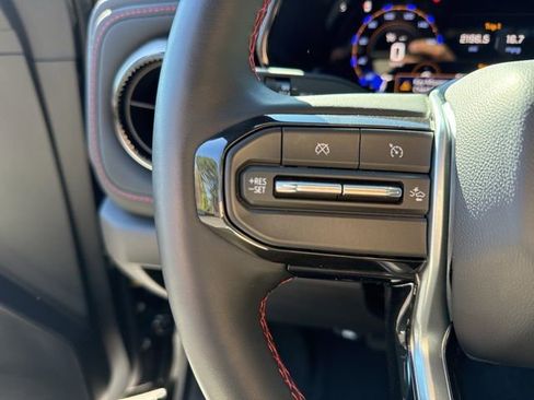 Used 2026 Chevrolet Colorado Z71 w/ Z71 Convenience Package 2 image 12