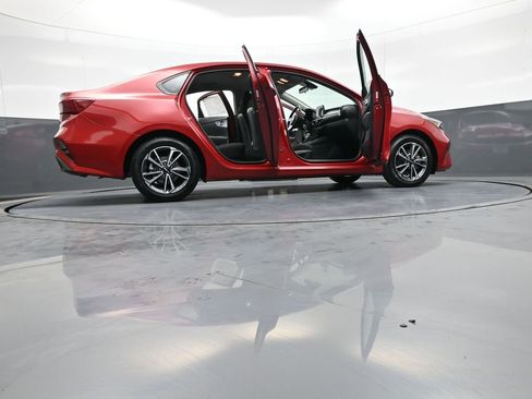 Certified 2022 Kia Forte LXS image 46