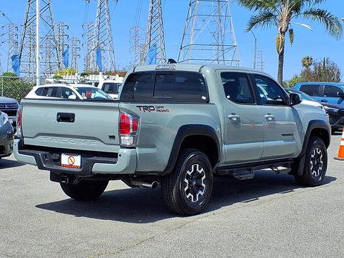 Used 2023 Toyota Tacoma TRD Off-Road w/ Technology Package RWD image 4