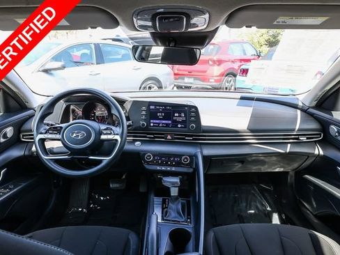 Certified 2022 Hyundai Elantra SEL FWD image 14