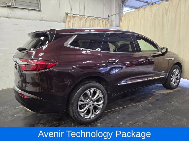 Used 2021 Buick Enclave Avenir w/ Avenir Technology Package AWD/4WD image 7