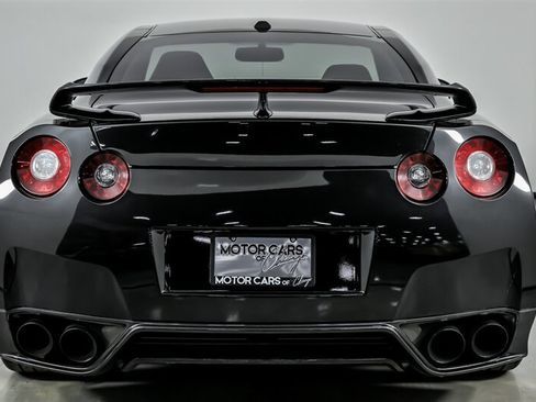 Used 2012 Nissan GT-R Black Edition AWD/4WD image 11