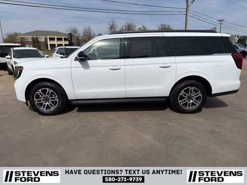 Used 2025 Ford Expedition Max Active AWD/4WD image 7
