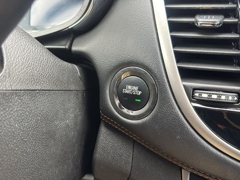 Used 2018 Chevrolet Trax LT w/ LT Convenience Package image 30