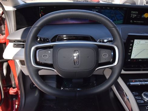 New 2026 Lincoln Nautilus Reserve image 22