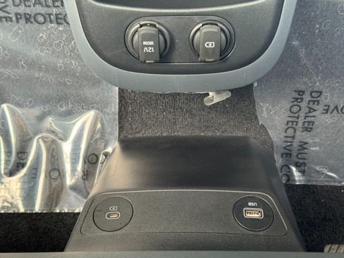 Used 2022 Kia EV6 Wind RWD image 30