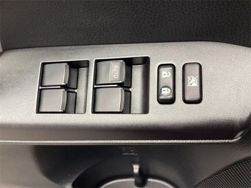 Used 2016 Toyota RAV4 XLE image 26