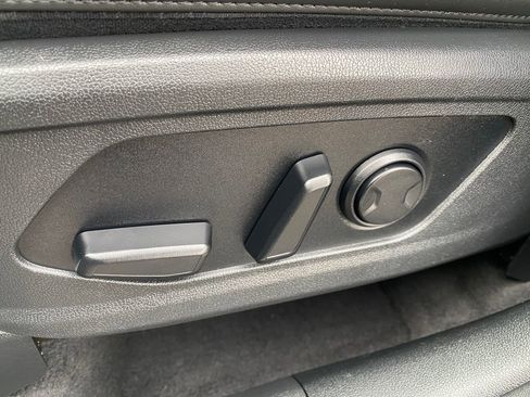 Used 2023 Kia Sorento X-Line EX image 11