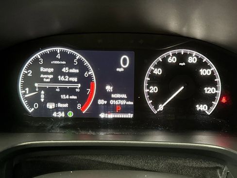 Used 2025 Honda CR-V LX image 23