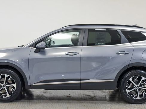 Used 2025 Kia Sportage EX w/ Premium Package image 8