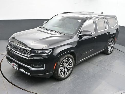 Used 2022 Jeep Grand Wagoneer Series III image 42