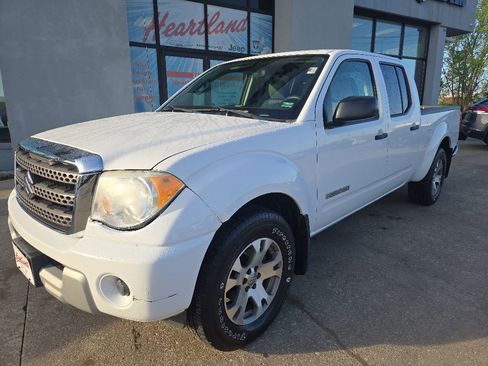 Used 2012 Suzuki Equator Sport AWD/4WD image 2
