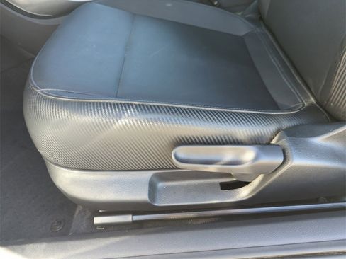 Used 2019 Volkswagen Beetle 2.0T SE image 33