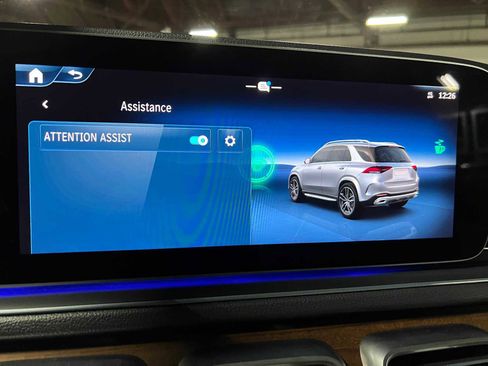 Used 2025 Mercedes-Benz GLE 450 4MATIC image 36