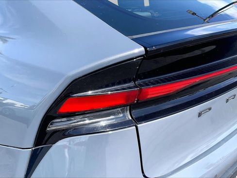 Used 2024 Toyota Prius LE FWD image 30