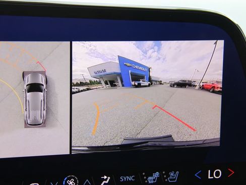 Certified 2024 Chevrolet Traverse RS image 38