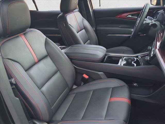 Used 2024 Chevrolet Traverse RS w/ LPO, Floor Liner Package FWD image 24