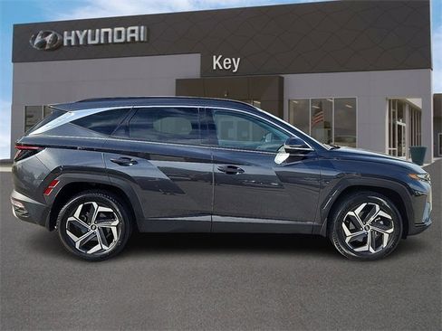 Certified 2022 Hyundai Tucson Limited w/ Cargo Package image 2