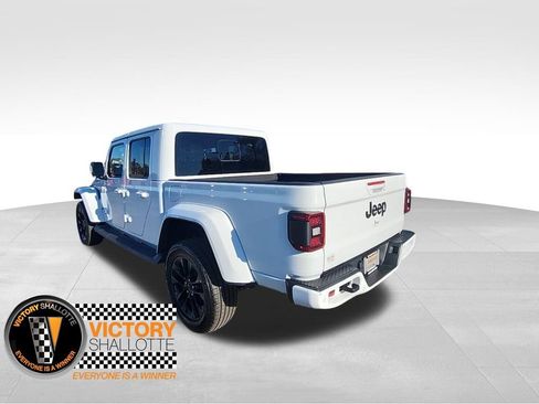 Certified 2023 Jeep Gladiator Overland image 18