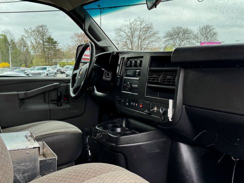 Used 2020 Chevrolet Express 2500 w/ Driver Convenience Package RWD image 11