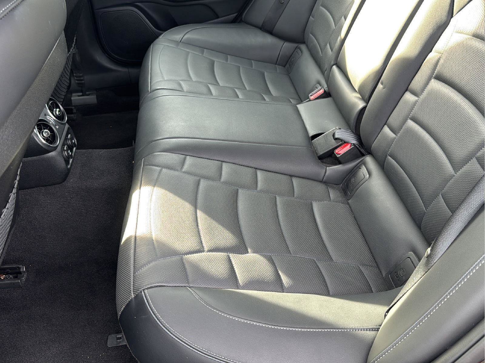 Used 2023 Kia Stinger GT2 RWD image 24