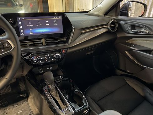 Used 2026 Chevrolet Trax ACTIV w/ Driver Confidence Package image 13