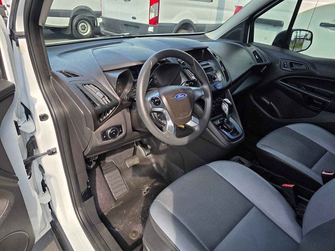 Used 2017 Ford Transit Connect XL FWD image 16