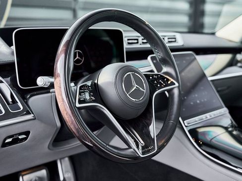 Used 2021 Mercedes-Benz Maybach S 580 4MATIC image 34