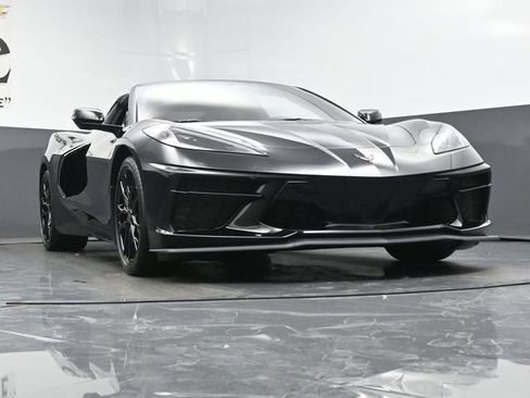 Used 2025 Chevrolet Corvette Stingray Coupe w/ Battery Protection Package RWD image 3