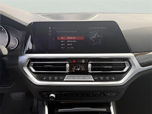 Used 2019 BMW 330i xDrive Sedan w/ Convenience Package image 15