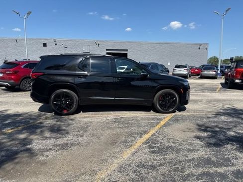 Used 2022 Chevrolet Traverse Premier w/ Redline Edition AWD/4WD image 10