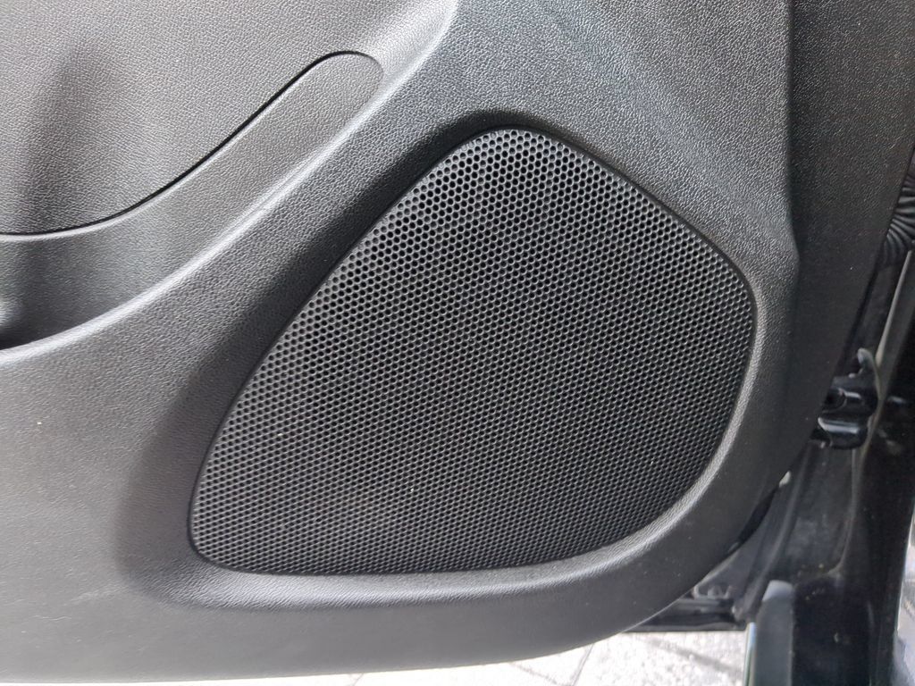 Used 2018 Chevrolet Malibu LS FWD image 16