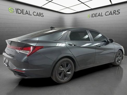 Used 2021 Hyundai Elantra SEL w/ Convenience Package FWD image 5