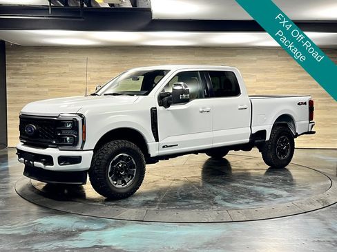 Used 2023 Ford F250 Lariat w/ Sport Appearance Package AWD/4WD image 5
