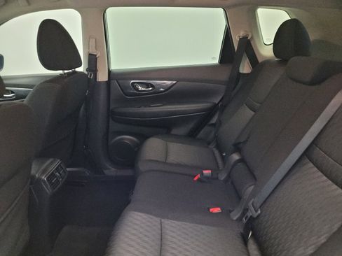 Used 2020 Nissan Rogue SV FWD image 18