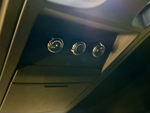 Used 2019 Dodge Grand Caravan GT image 28