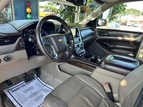 Used 2015 Chevrolet Suburban LT image 11
