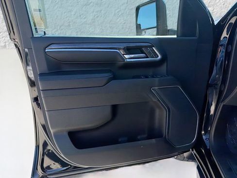 Used 2024 Chevrolet Silverado 2500 LTZ image 20